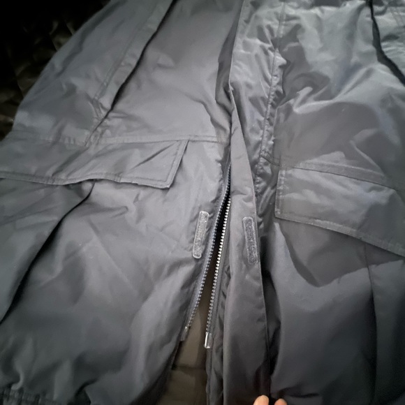 Eddie Bauer Men’s L Navy Blue Winter Jacket - Picture 5 of 9